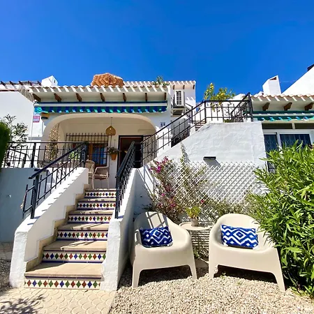 Casa Camarada Orihuela Costa * Dehesa de Campoamor (Orihuela Costa)